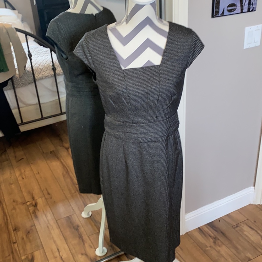 Banana republic size 10 dress. Grey and black houndstooth